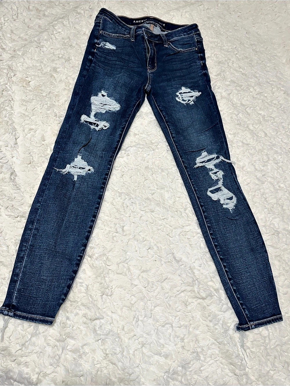 American Eagle Distressed Skinny Jeans in Blue